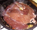 Foto del paso 3 de la receta: Hígado estofado al vino