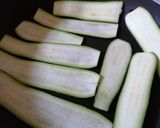 Foto del passaggio 2 della ricetta Scrigni di zucchine