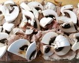 Gombás sertéssült recept fázis 2 fotója
