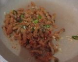 Foto langkah ke 3 dari resep Jamur Shimeji Goreng Cabe Garam.
