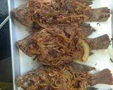 Foto del paso 7 de la receta: Mojarra frita con ajillo y mantequilla al limón