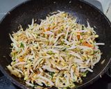 Foto langkah ke 5 dari resep Saute Taoge Rebon.