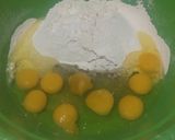 Foto langkah ke 3 dari resep Marmer cake pak sahak (all in one).