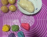 Hình bước làm 5 của món Lollipop mooncakes