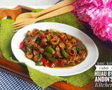 Foto langkah ke 5 dari resep Cumi Asin Cabai Hijau.