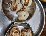 A picture of step 9 of Cinnamon puff with chocolate touch.