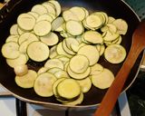 Foto del passaggio 3 della ricetta Insalata di pasta ricca estiva