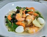 Foto langkah ke 8 dari resep Sop Udang Komplit.