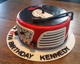 A picture of step 7 of Recording Music Player theme cake 🌹.