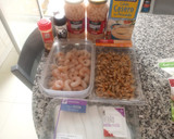 Foto del paso 1 de la receta: Alubias con calamar, gambas y almejas