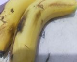 Foto langkah ke 1 dari resep 1061. Banana Strawberry Cake.