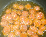 Foto del paso 3 de la receta: Muslos de pollo en dorado