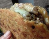Foto del paso 14 de la receta: Arepa rellena de "carne bbq" y queso...🍘🧀🍘🧀😜😛😝