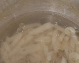 A picture of step 1 of Masala pasta.