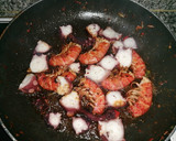 Foto del paso 5 de la receta: Arroz al pulpo y gambón