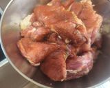 Foto del paso 1 de la receta: Lomo de cerdo al vino con patatas