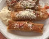 Foto del paso 4 de la receta: Tacos dorados con pollo🤤🤤🐥🍗🍗🌮🌮🥂