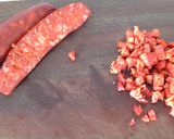 Foto del paso 1 de la receta Croquetas de chorizo y huevos fritos, con queso