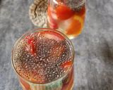 Foto langkah ke 3 dari resep Tomato Sunkist Chia Seed Ice.
