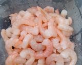 Foto del paso 1 de la receta: Espagueti con camarones, tocino y brócoli, a la crema con queso
