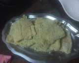 Foto del paso 4 de la receta: Tupper de merluza empanada y frita con papas cocidas