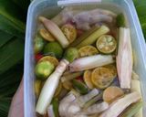 Hình bước làm 3 của món Chân gà ngâm xả tắc😃