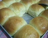 Foto langkah ke 12 dari resep Roti Manis Susu eggless isi cokelat.