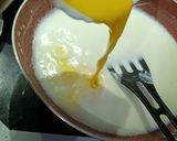 A picture of step 3 of Muskmelon Custard Drink.