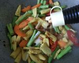 Foto langkah ke 5 dari resep Tumis Sederhana.