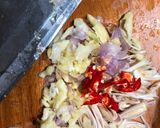 Hình bước làm 2 của món Đậu nấm xúc bánh đa