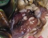 Foto langkah ke 1 dari resep Liwet Seafood.