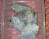 Foto langkah ke 1 dari resep Ikan Asin Kriuk Goreng Tepung.