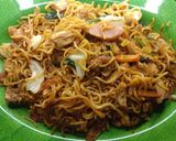 Foto langkah ke 8 dari resep Mie goreng jawa.