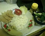 Foto langkah ke 1 dari resep Nasi Goreng Tomat.