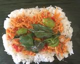 Foto langkah ke 3 dari resep Nasi Uduk Bakar Ayam Suwir Pedas.