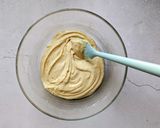 Une image de l'étape 5 de Cake marbré léger avec glaçage rocher.