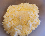 Foto del paso 1 de la receta: Papanasi (Donas de queso dulce)