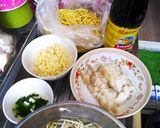 รูปขั้นตอนการทำที่ 1 ของ ผัดหมี่แห้งสามชั้นคั่วหมูกรอบเครื่องแน่น เฮงเฮงเฮง