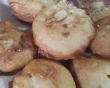 Foto langkah ke 3 dari resep Roti Goreng Kelapa.