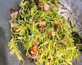 Foto langkah ke 4 dari resep Teri Bunga Pepaya.