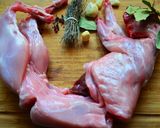 Une image de l'étape 1 de Rillettes de lapin maison.