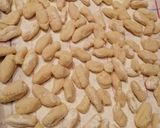 Foto del passaggio 4 della ricetta Gnocchi di patate, gnocchi alle ortiche, colorati