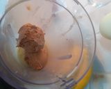 A picture of step 2 of Chocolate ice cream shake.