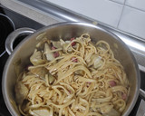 Foto del paso 3 de la receta: Tallarines con jamón, alcachofas y soja