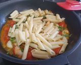 Foto del paso 5 de la receta: Pasta arrabiata 🌶🔥 con gambas