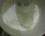 Foto langkah ke 1 dari resep Bolu kukus karakter.