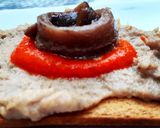 Foto del paso 2 de la receta Paté casero de anchoas con crema de piquillos