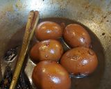 Foto langkah ke 4 dari resep Telur Pindang Teh (Tanpa Kecap).