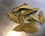 Une image de l'étape 1 de Pommes de terre aux herbes aromatiques du jardin (cuisson au diable).
