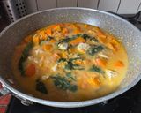 Une image de l'étape 5 de Curry de poisson et légumes.